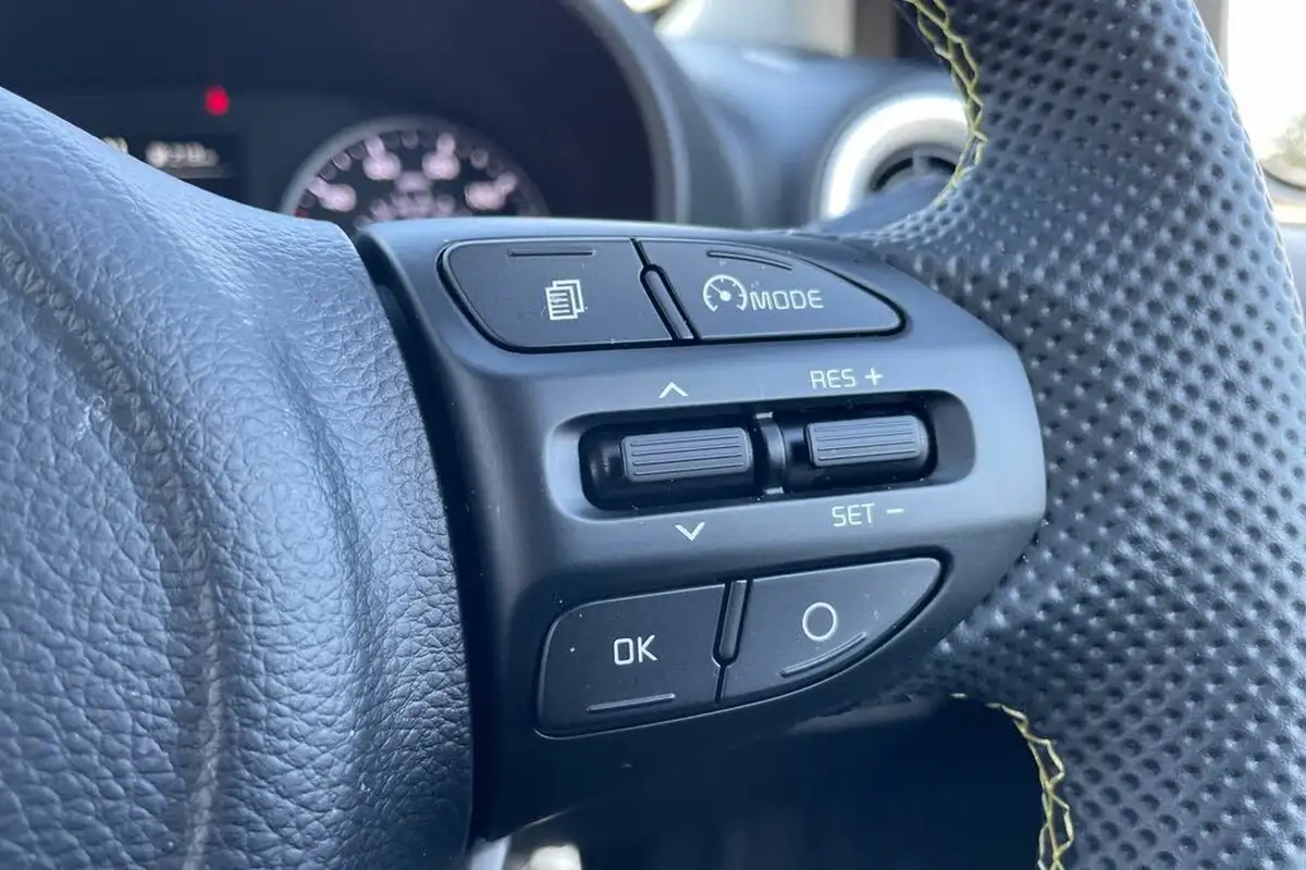2024-kia-picanto-10-x-line-s-big-23