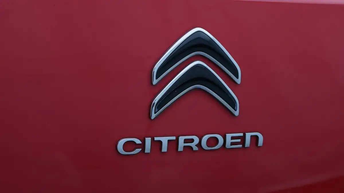 2019-citroen-c4-cactus-15bluehdi-flair-120ps-eat6-big-20