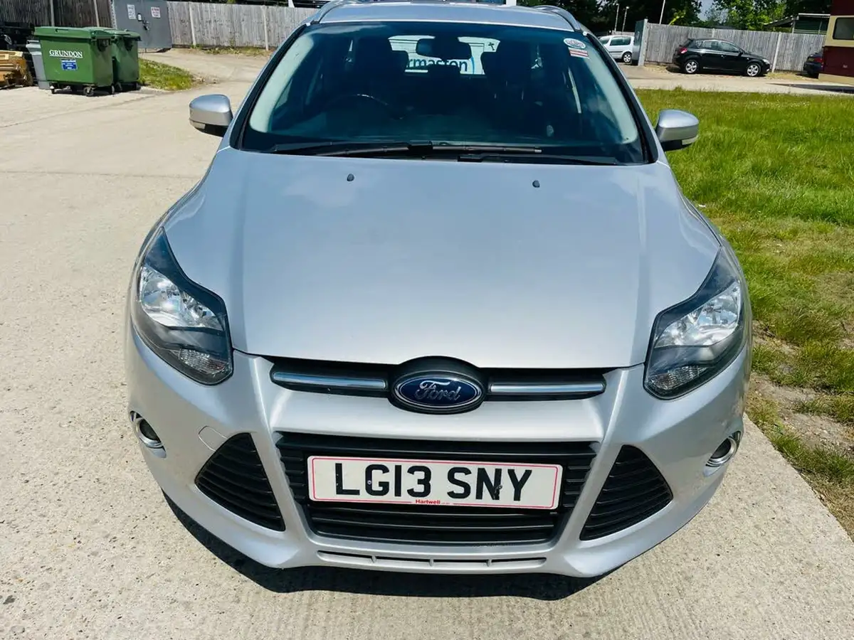 2013-ford-focus-16tdci-zetec-115ps-estate-big-6
