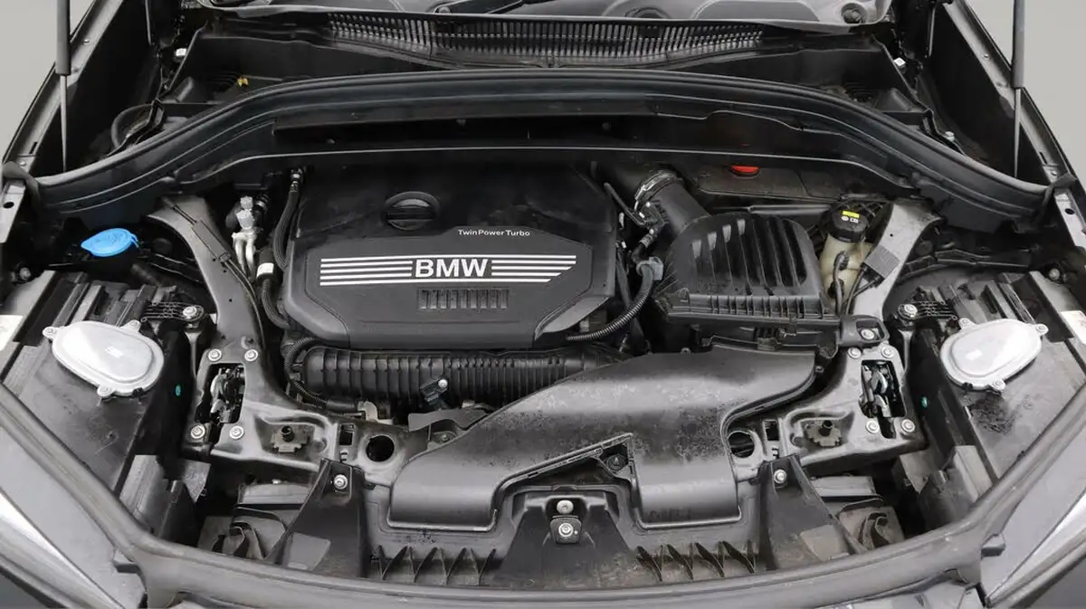 2022-bmw-x1-20-xdrive20i-xline-big-19