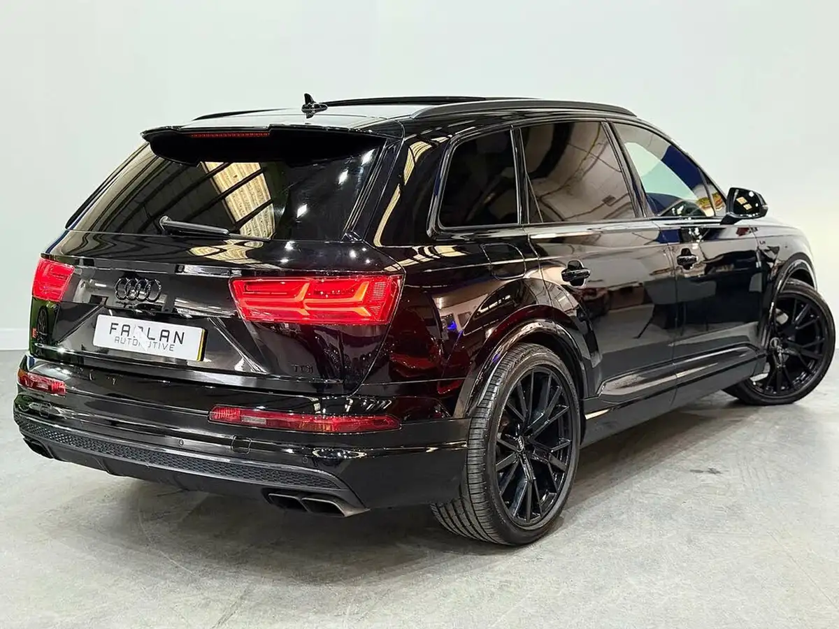 2017-audi-sq7-40bitdi-v8-big-26