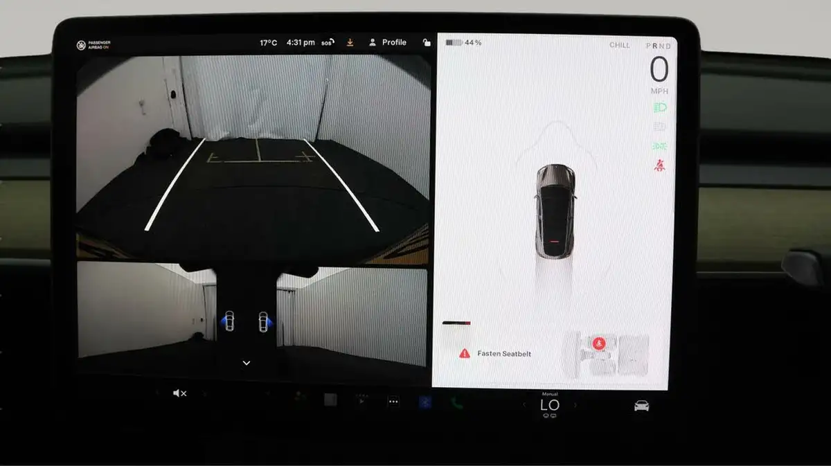 2022-tesla-model-y-e-long-range-big-23