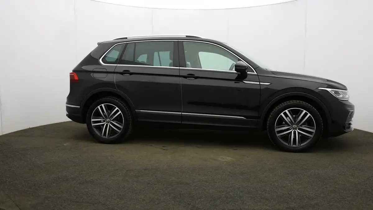 2022-volkswagen-tiguan-15-tsi-elegance-big-44