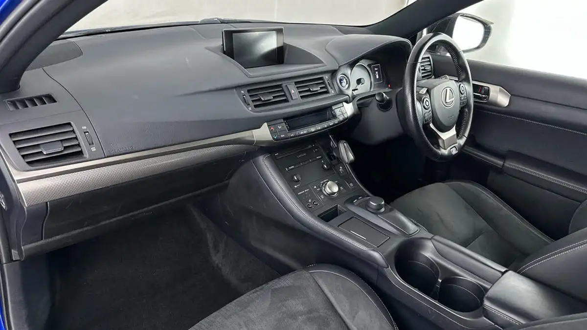 2018-lexus-ct-200h-18-f-sport-big-9