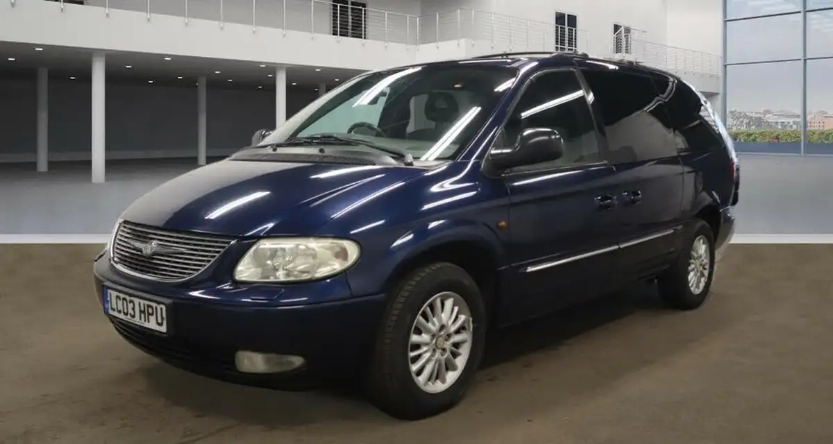 2003-chrysler-grand-voyager-33-limited-big-1