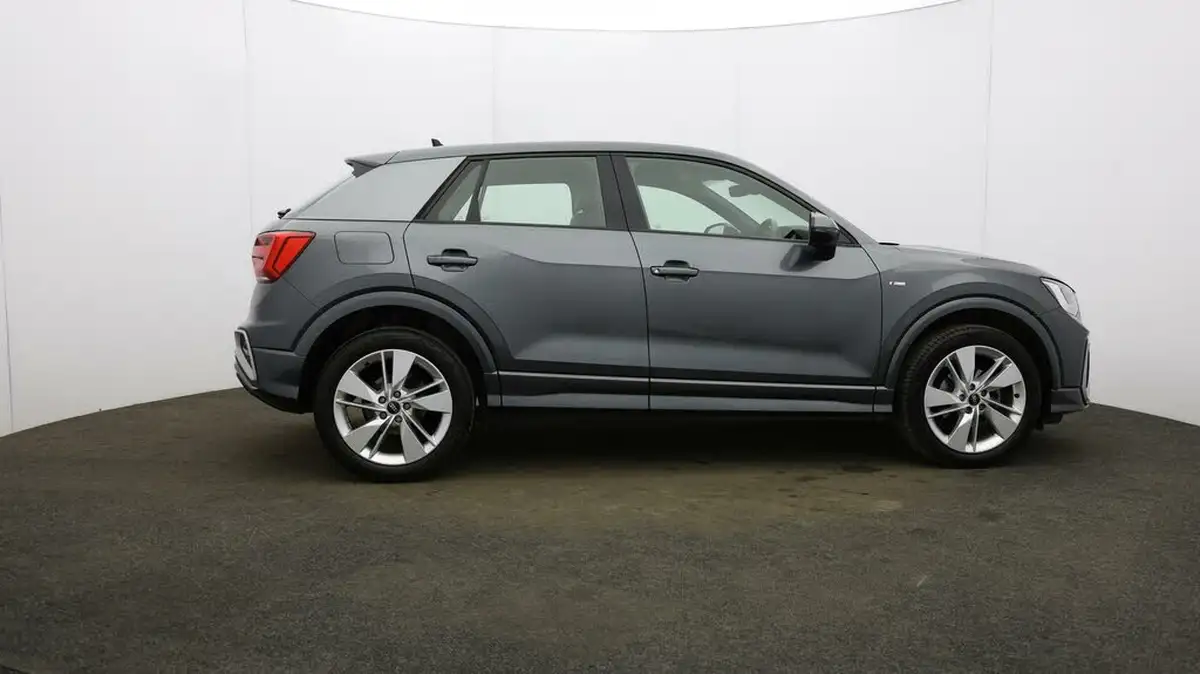 2021-audi-q2-15-35-tfsi-s-line-tronic-big-44