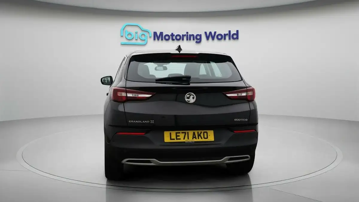 2021-vauxhall-grandland-x-15td-elite-nav-big-6