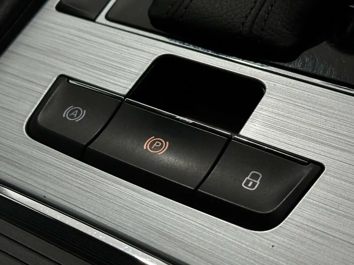 2020-skoda-superb-20tdi-se-technology-150ps-estate-dsg-big-19