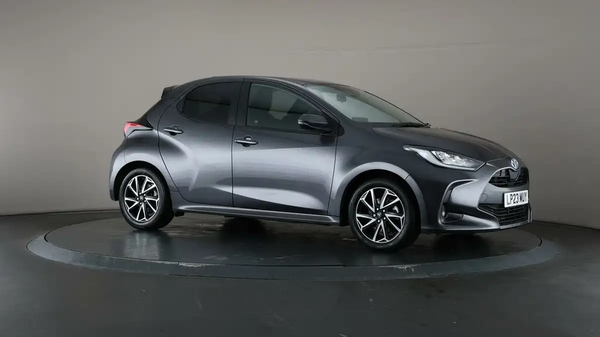 2023-toyota-yaris-15-vvt-i-design-big-47