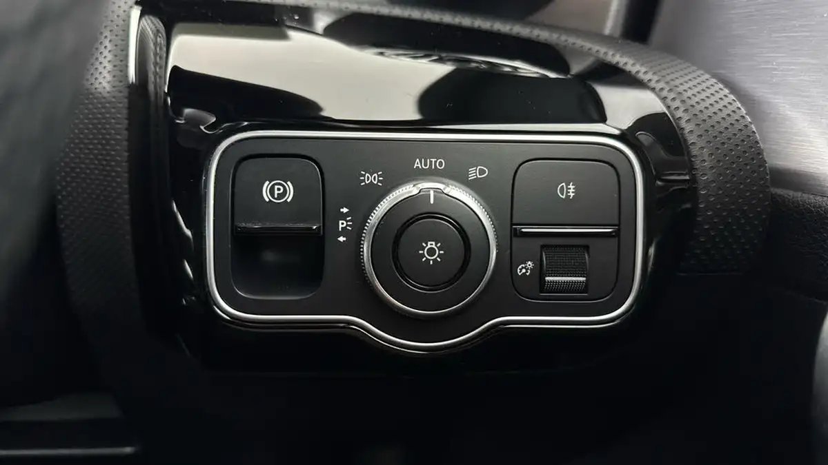 2022-mercedes-benz-cla-13-cla-180-amg-line-premium-plus-shooting-brake-5d-big-23