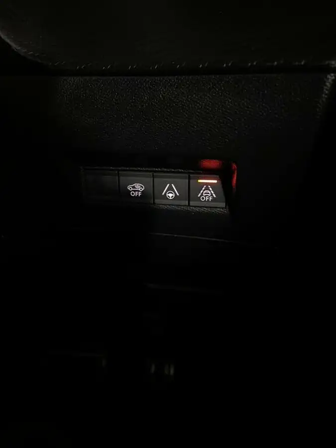 2021-peugeot-2008-suv-e-gt-premium-big-29