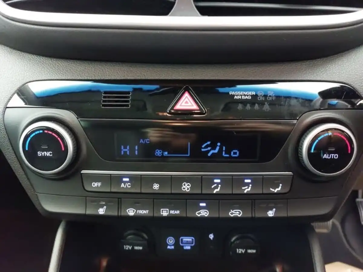 2019-hyundai-tucson-16-gdi-premium-big-17