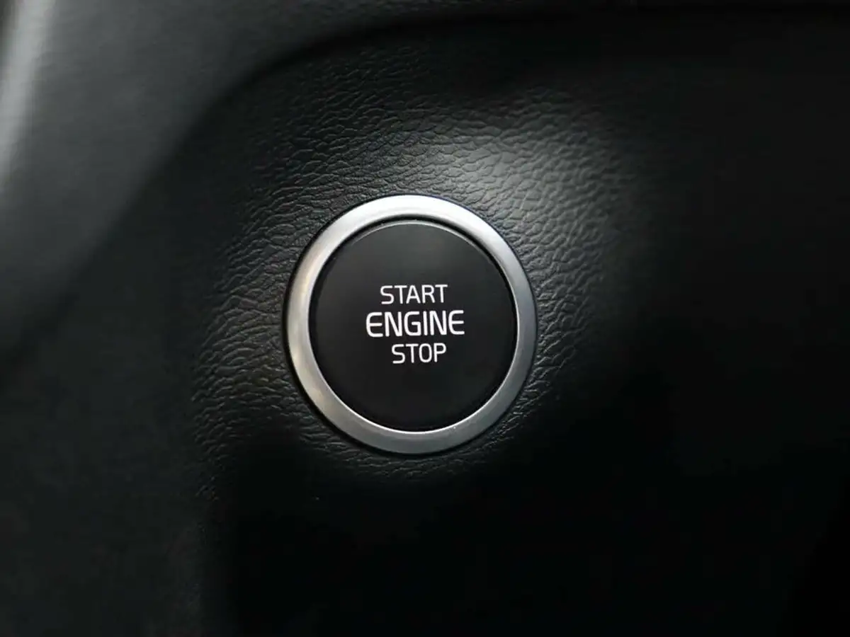 2023-volvo-xc40-20-b3-core-big-33