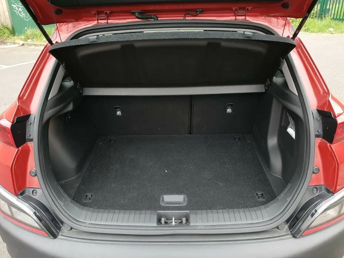 2022-hyundai-kona-10-t-gdi-se-connect-big-30