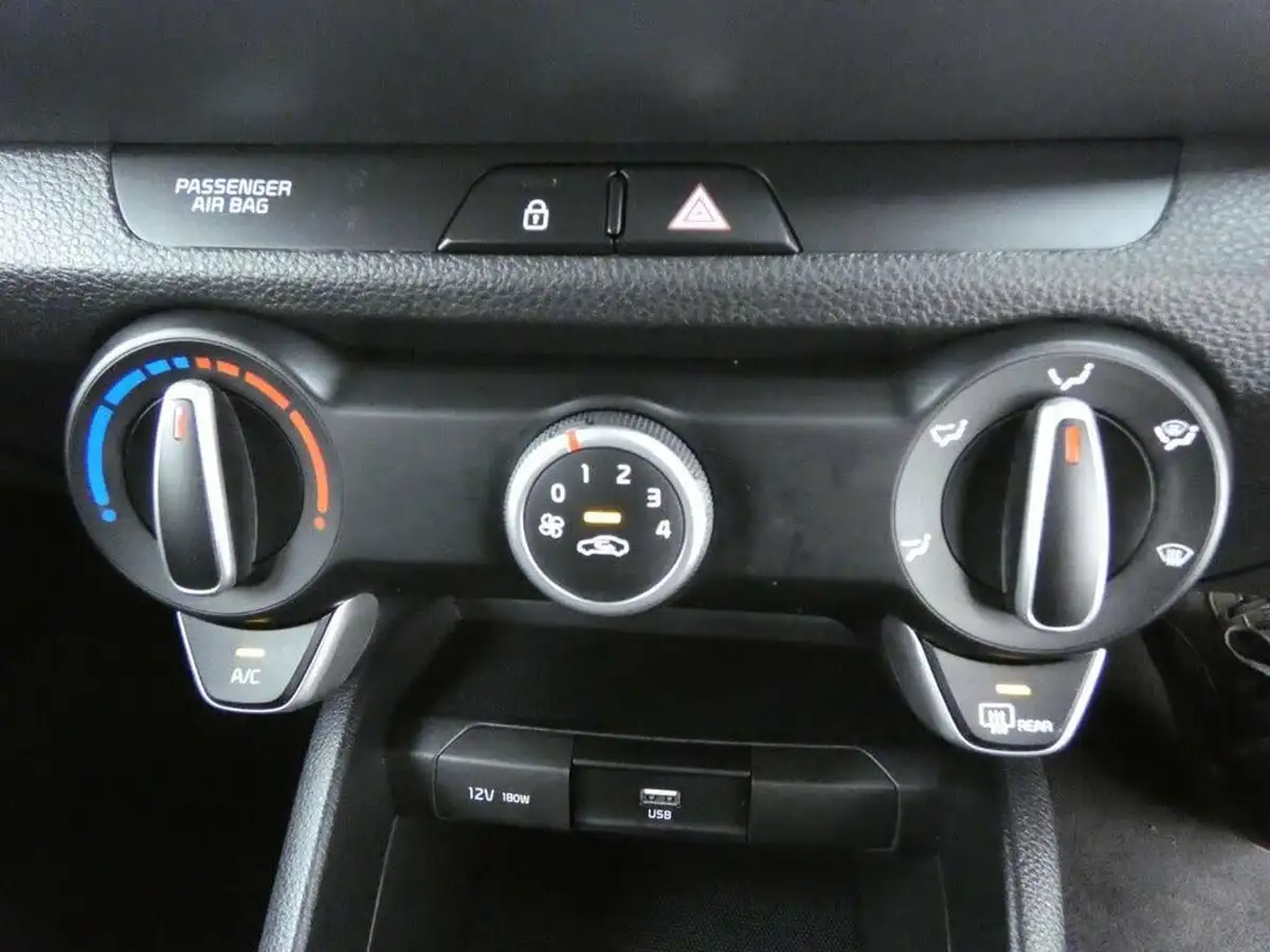 2021-kia-stonic-10-t-gdi-2-99bhp-dct-big-12