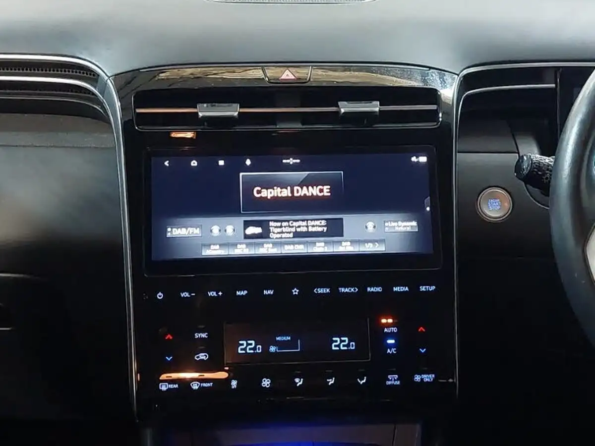 2023-hyundai-tucson-16-t-gdi-premium-230ps-hybrid-auto-big-10