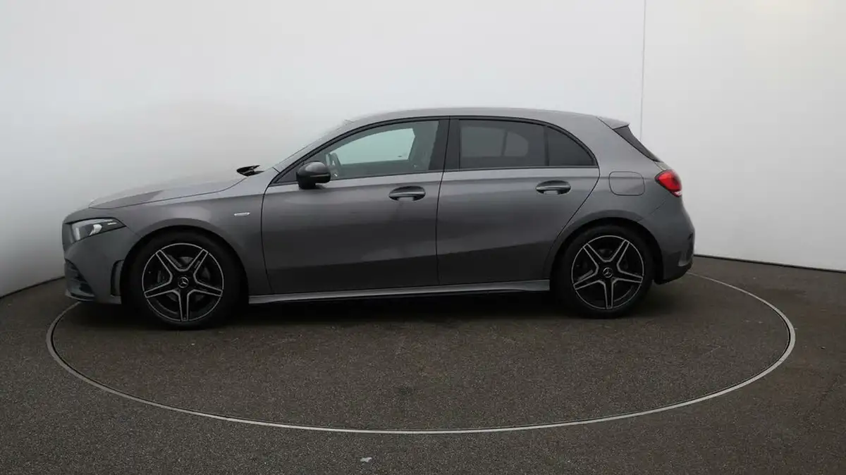 2022-mercedes-benz-a-class-13-a200-amg-line-executive-edition-hatchback-5d-7g-dct-big-64