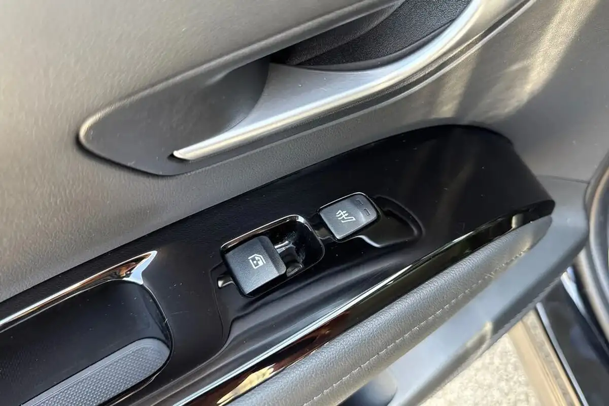 2022-hyundai-tucson-16-t-gdi-ultimate-265ps-4wd-phev-auto-big-34