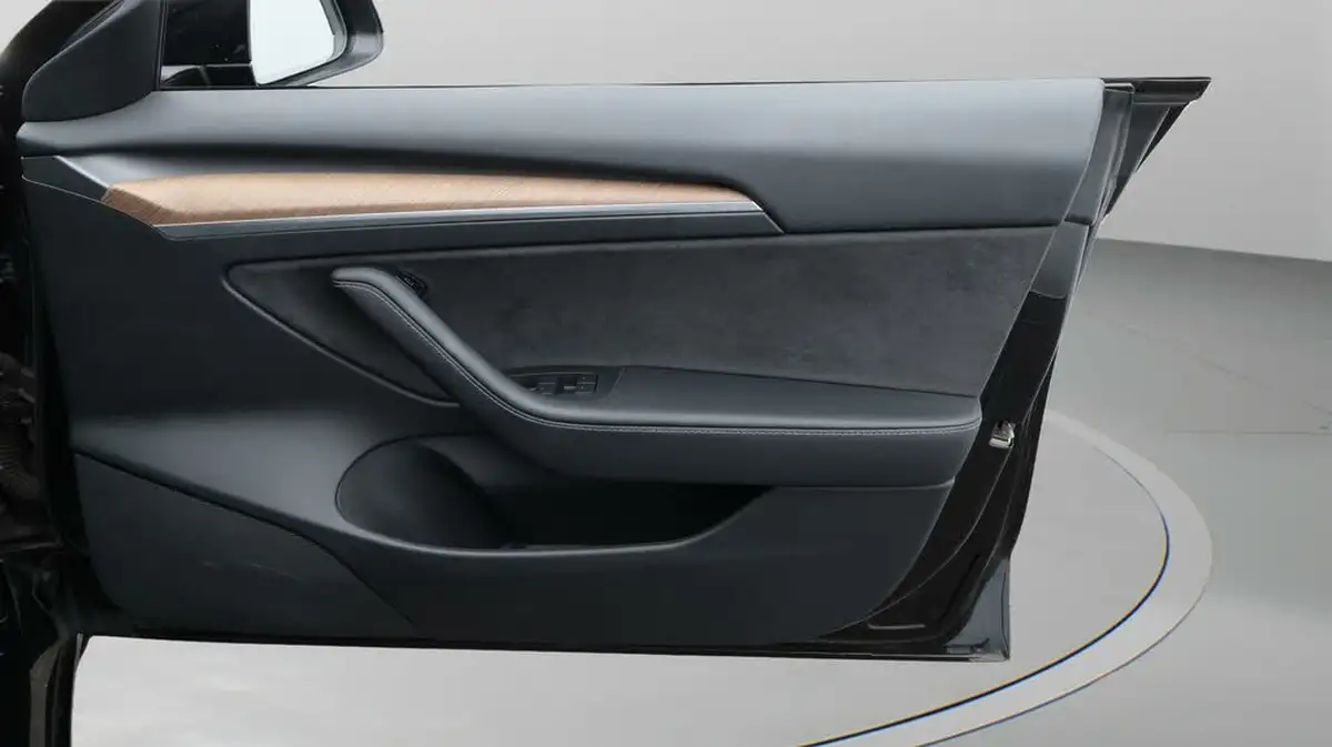 2021-tesla-model-3-e-long-range-4x4-big-15