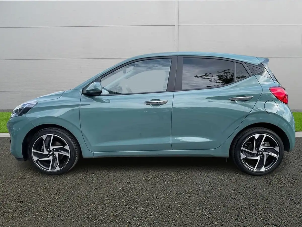 2024-hyundai-i10-12-premium-79ps-auto-big-3