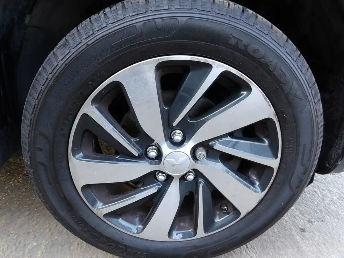 2015-mitsubishi-asx-16-3-big-27