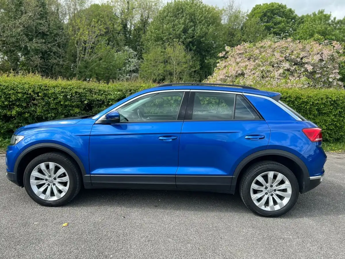 2020-volkswagen-t-roc-15-tsi-se-big-10