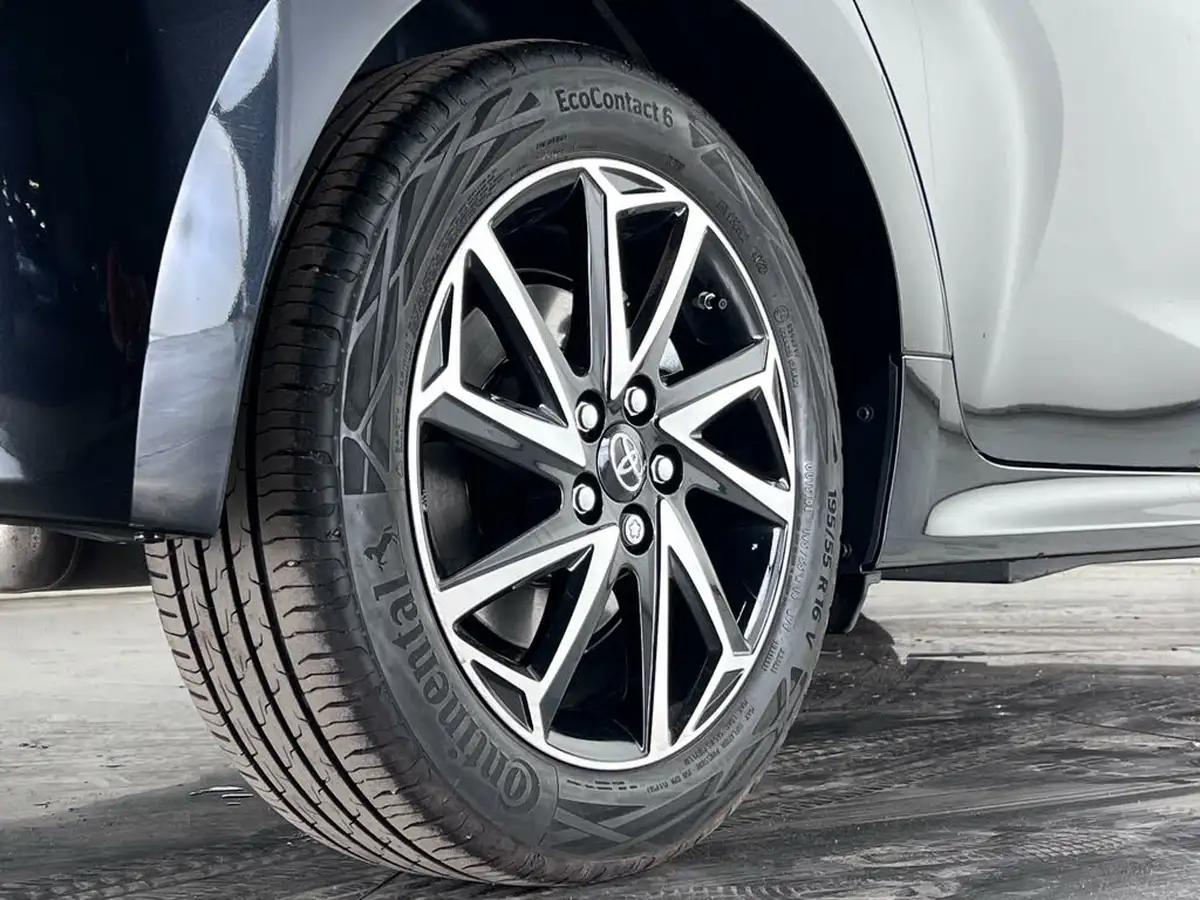 2022-toyota-yaris-15-vvt-i-design-big-10