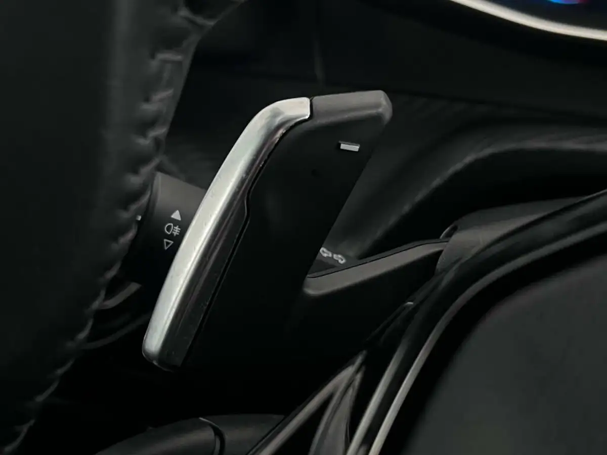 2022-peugeot-2008-suv-12-puretech-allure-premium-130bhp-eat8-big-25