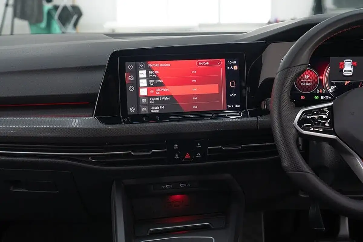 2021-volkswagen-golf-20-tsi-gti-clubsport-big-11