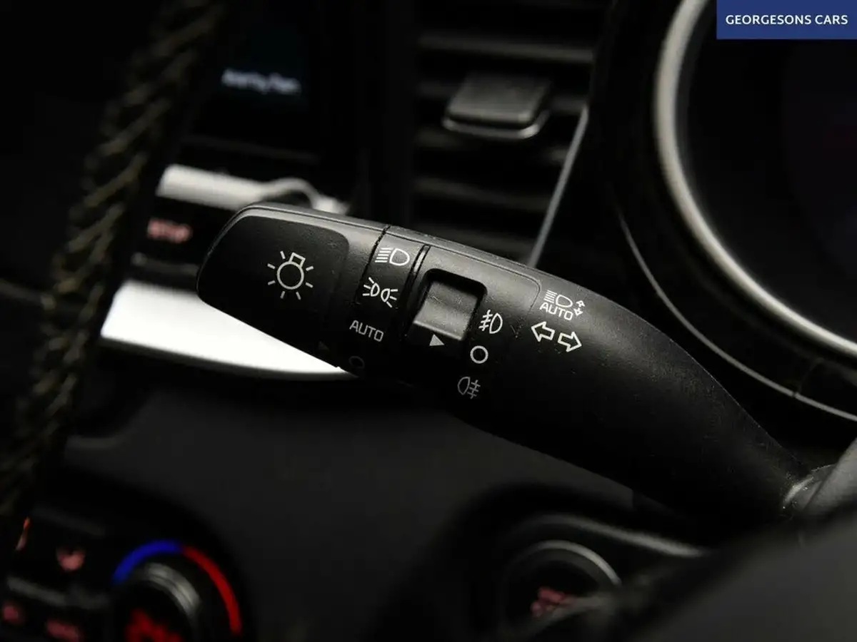 2022-kia-ceed-15-t-gdi-gt-line-big-24
