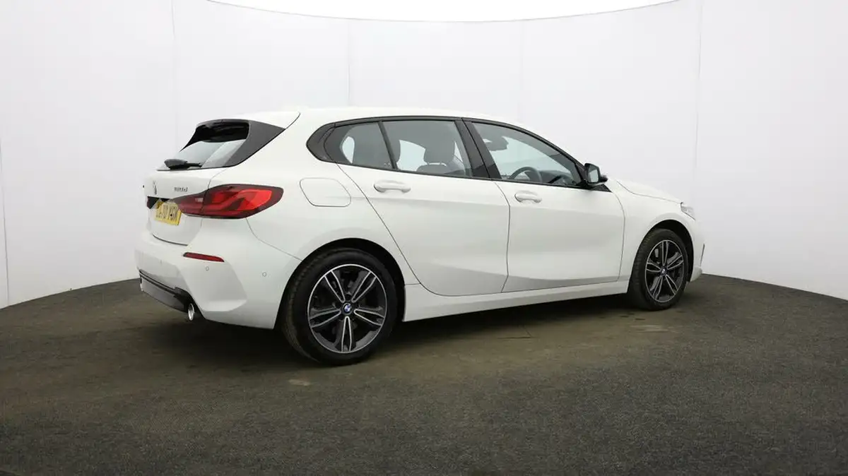 2021-bmw-1-series-20td-120d-xdrive-sport-lcp-big-55