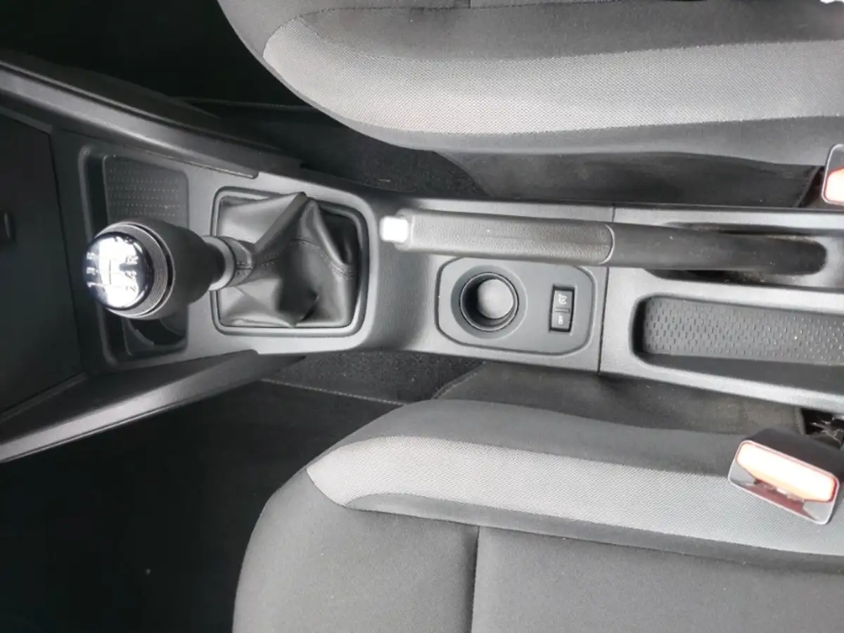 2021-cupra-formentor-14-e-hybrid-v1-big-11
