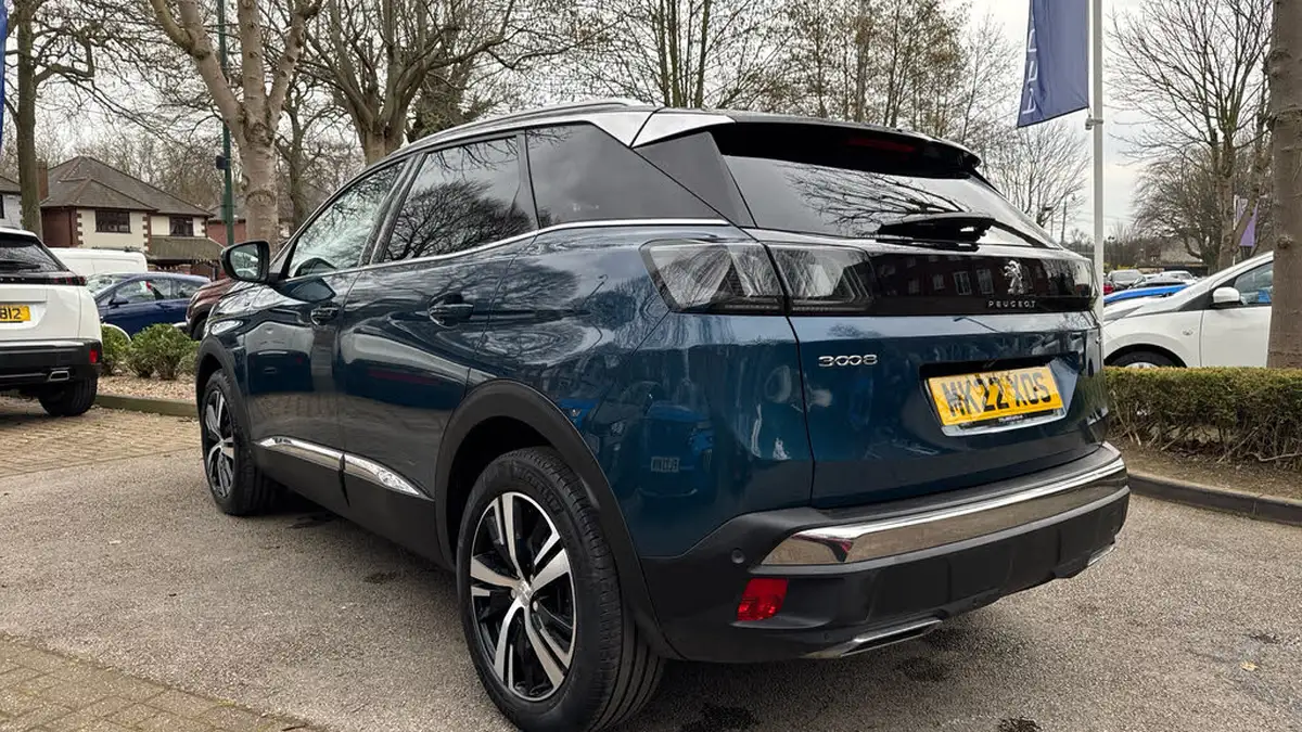2022-peugeot-3008-suv-15-bluehdi-gt-eat8-big-4