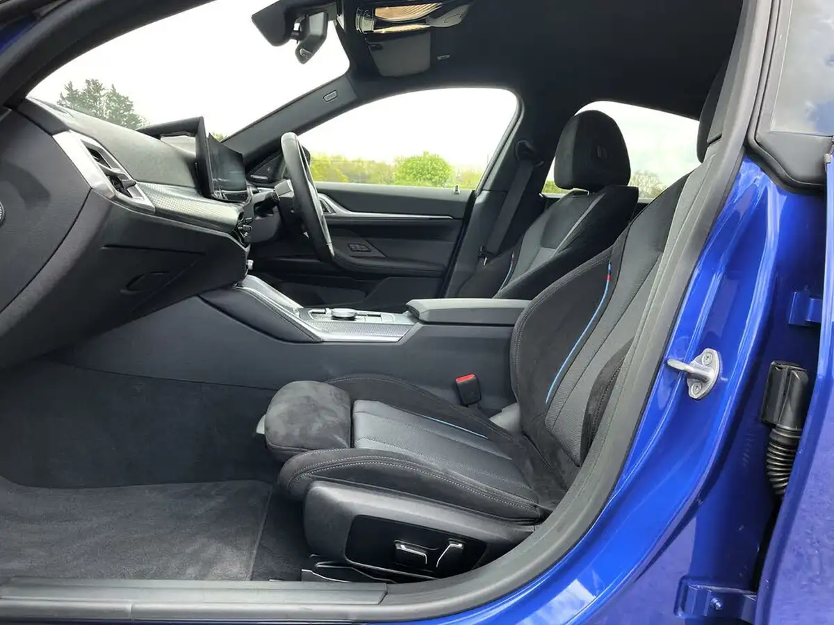 2024-bmw-i4-e-m50-big-39