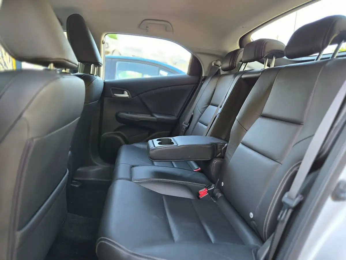 2012-honda-civic-18-ex-auto-big-12