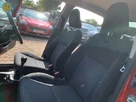 2016-toyota-yaris-133-design-small-31