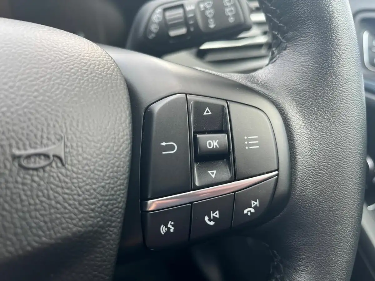 2020-ford-focus-10t-active-edition-125ps-estate-auto-big-21