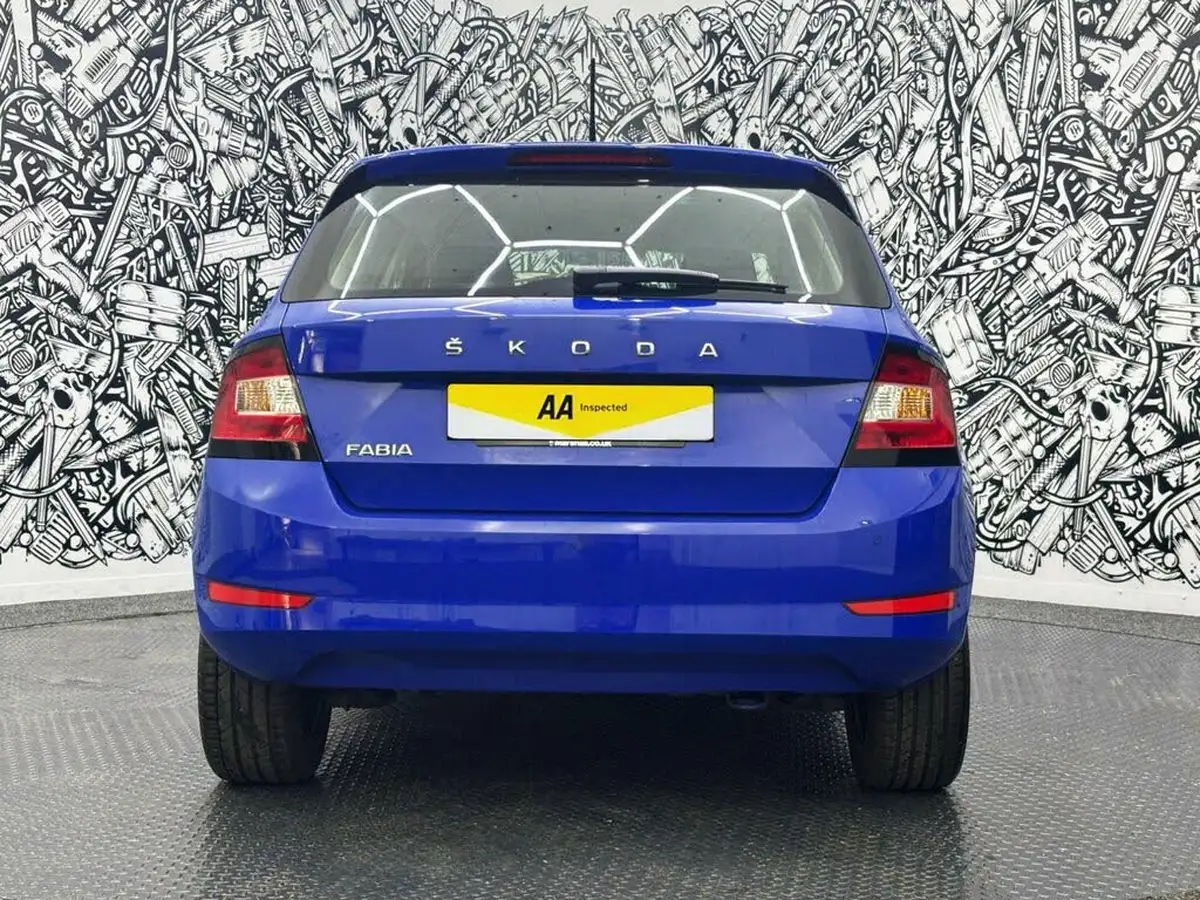 2020-skoda-fabia-10-mpi-se-drive-big-6