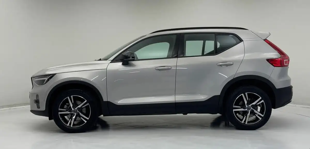 2023-volvo-xc40-20-b3-plus-big-1