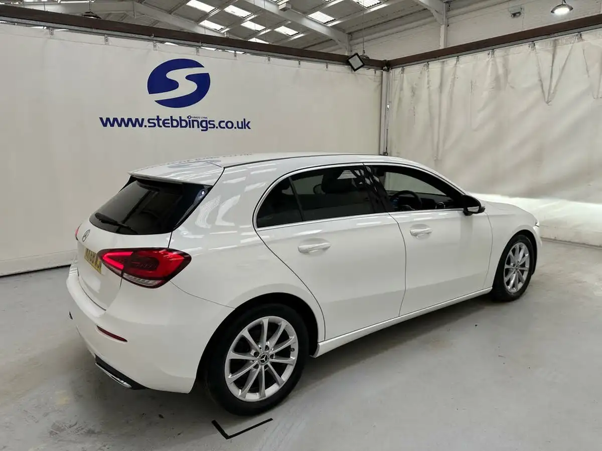 2019-mercedes-benz-a-class-15d-a180d-sport-hatchback-5d-7g-dct-big-6