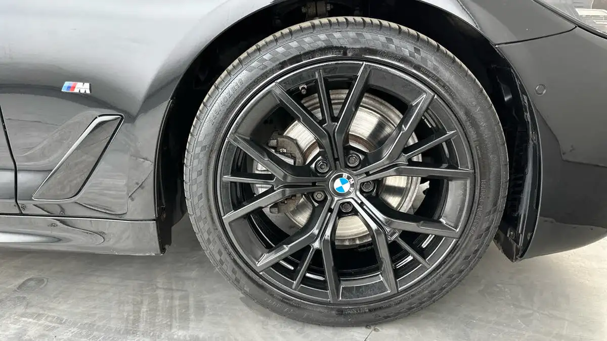 2022-bmw-5-series-20td-520d-m-sport-mht-touring-5d-big-19