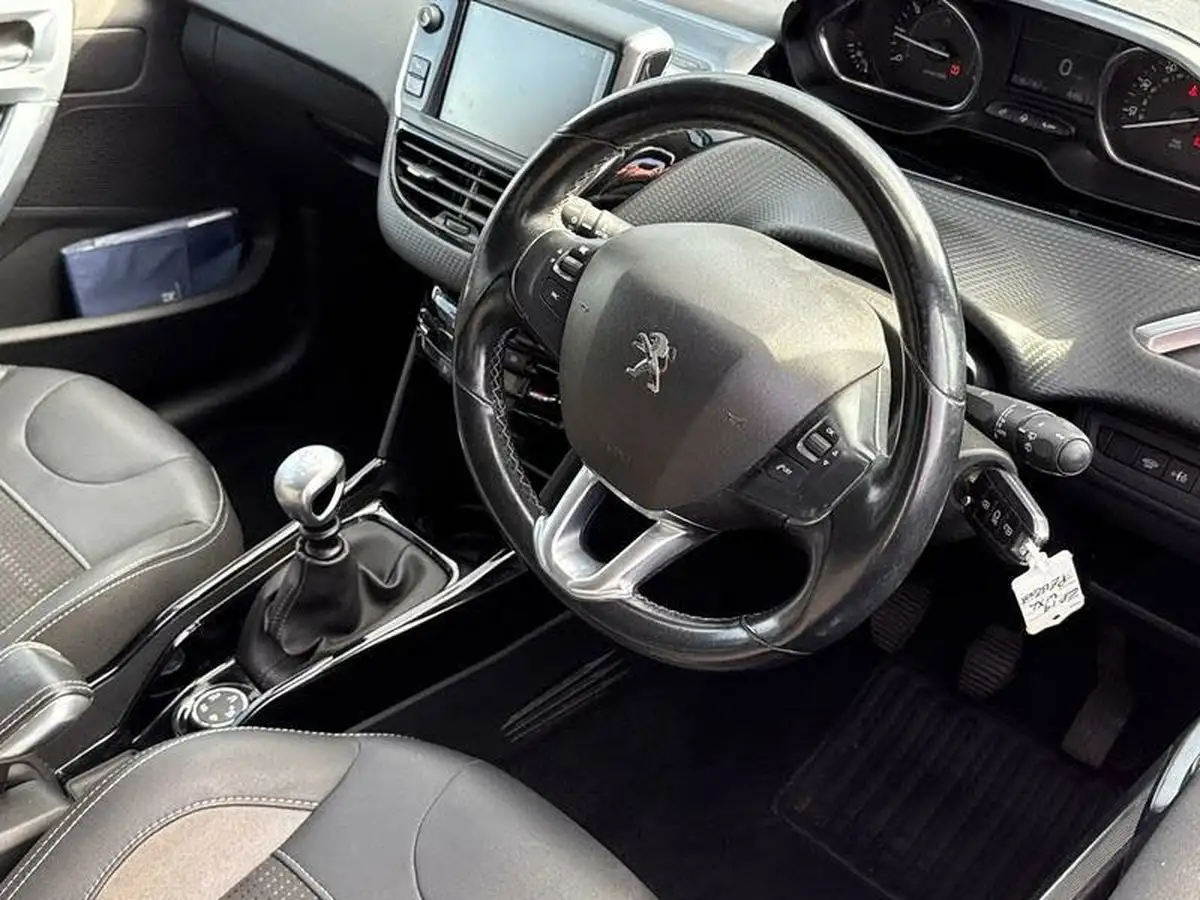 2019-peugeot-2008-suv-12-puretech-allure-130bhp-big-2