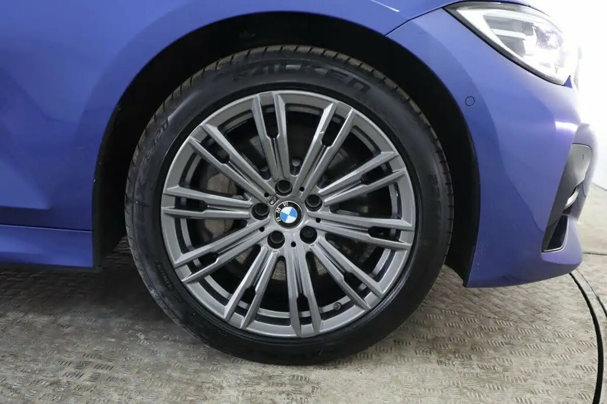 2019-bmw-3-series-20-330e-m-sport-plus-pack-big-23