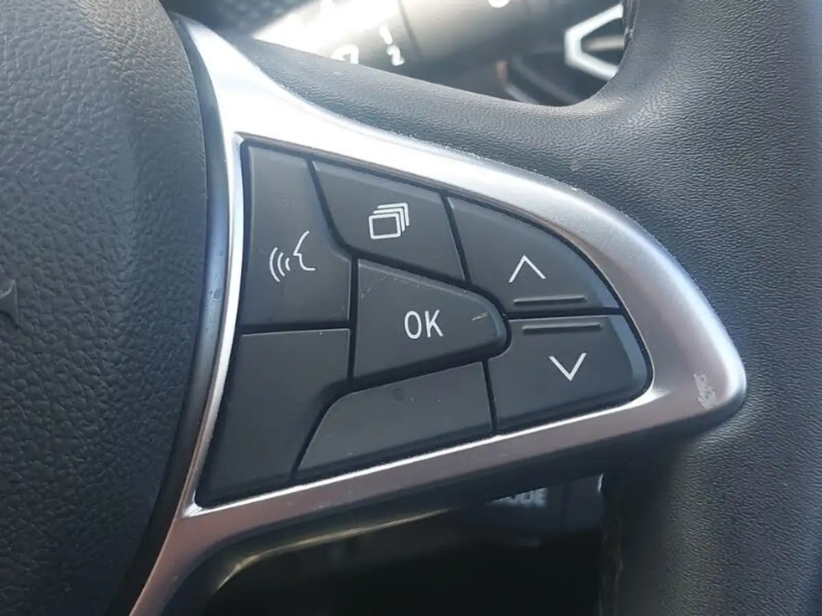 2023-dacia-sandero-10-tce-comfort-90bhp-cvt-big-12