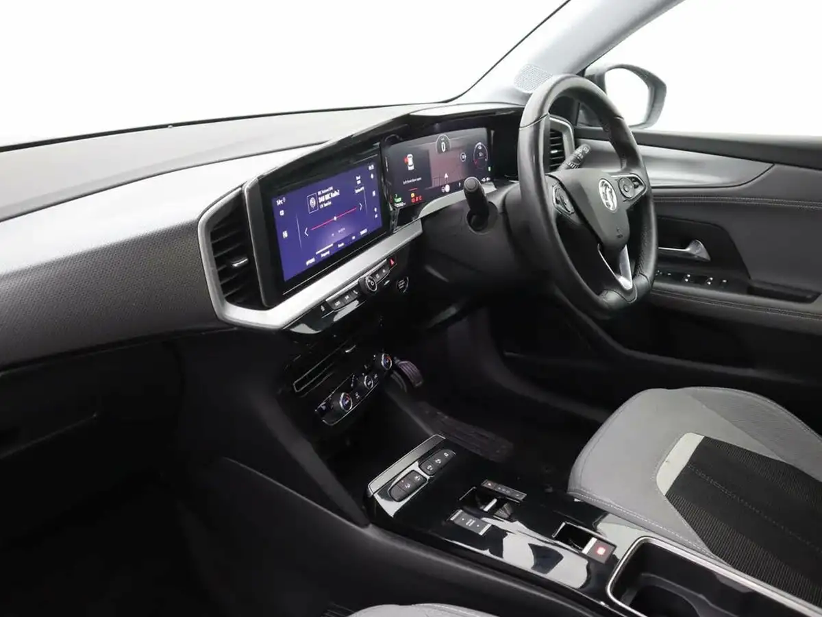 2022-vauxhall-mokka-e-elite-premium-big-12