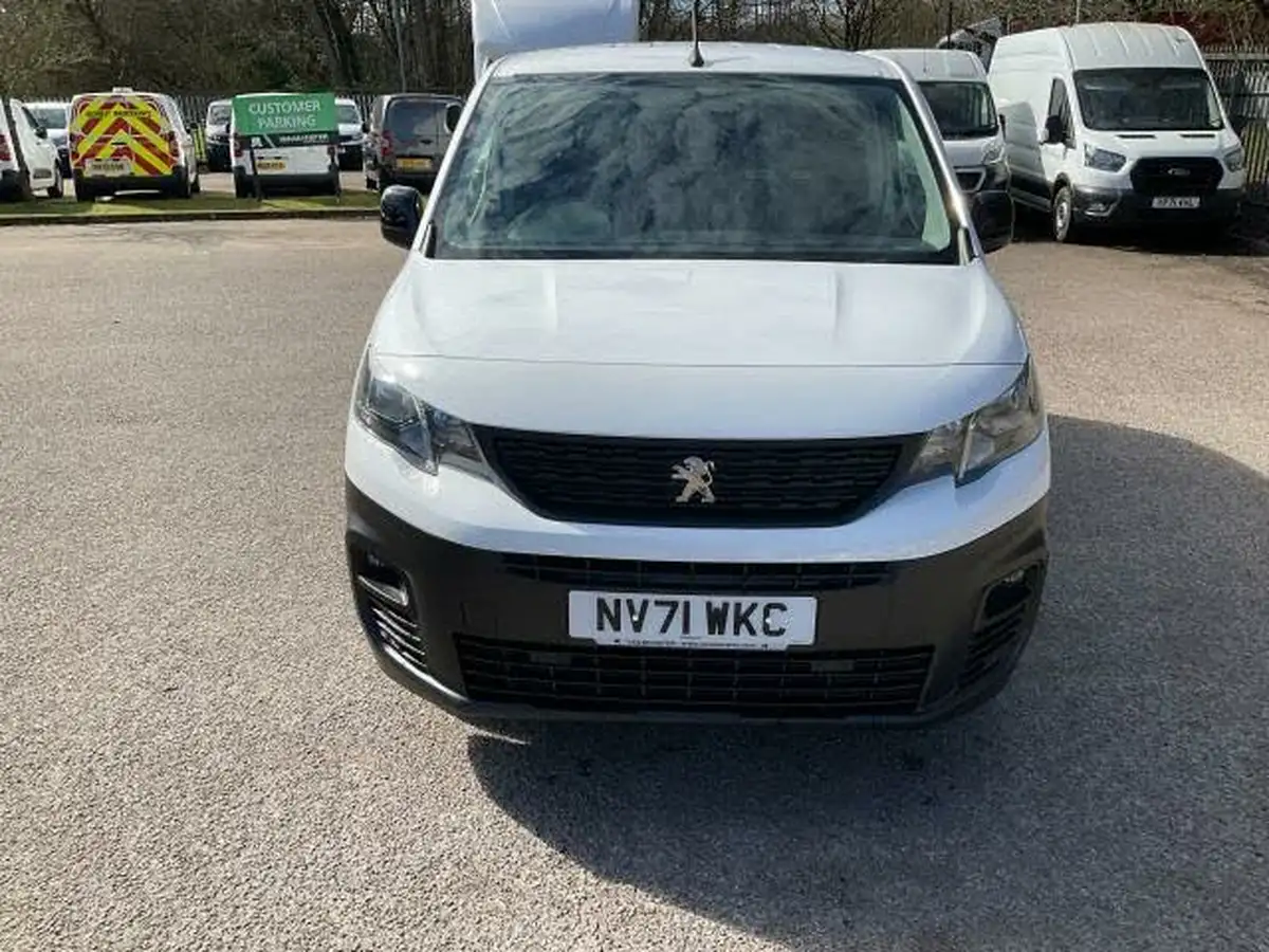 2022-peugeot-partner-15-bluehdi-1000-professional-premium-100pseu6d-big-2