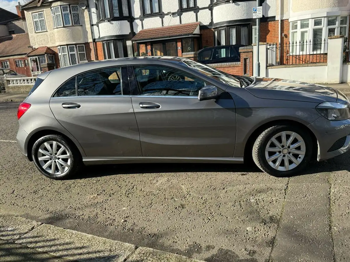 2014-mercedes-benz-a-class-16-a180-se-big-79
