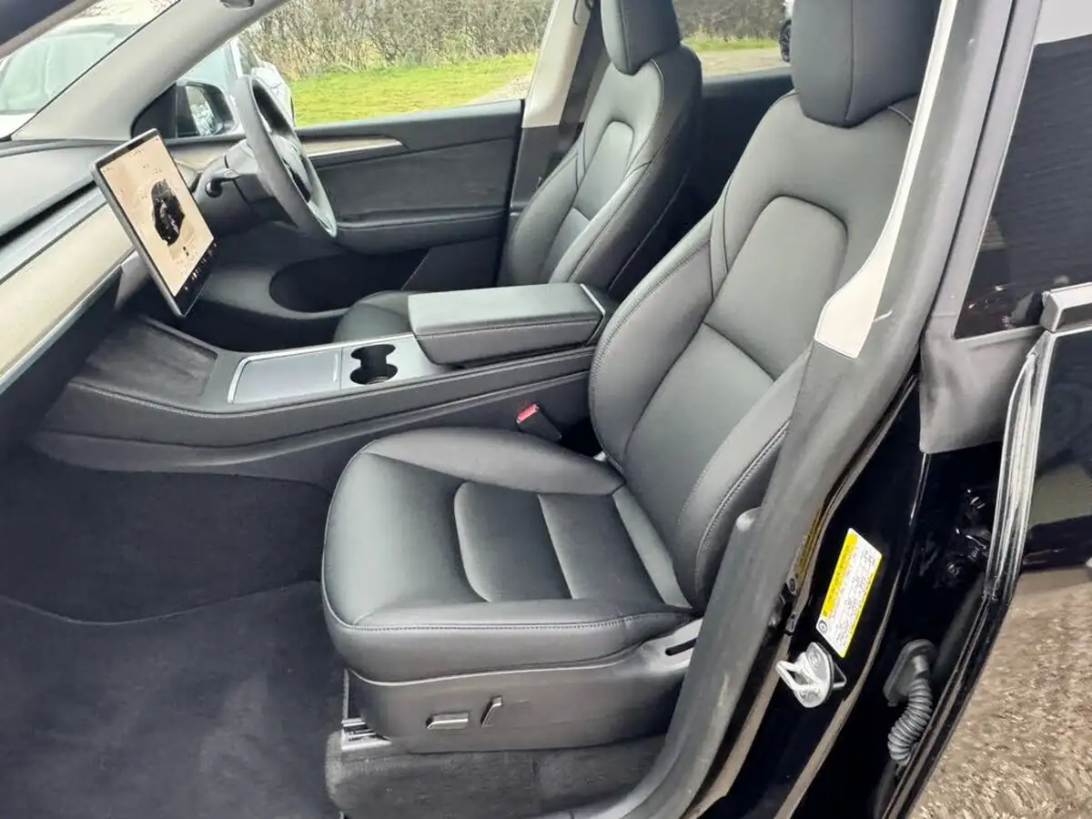 2023-tesla-model-y-e-rwd-big-22