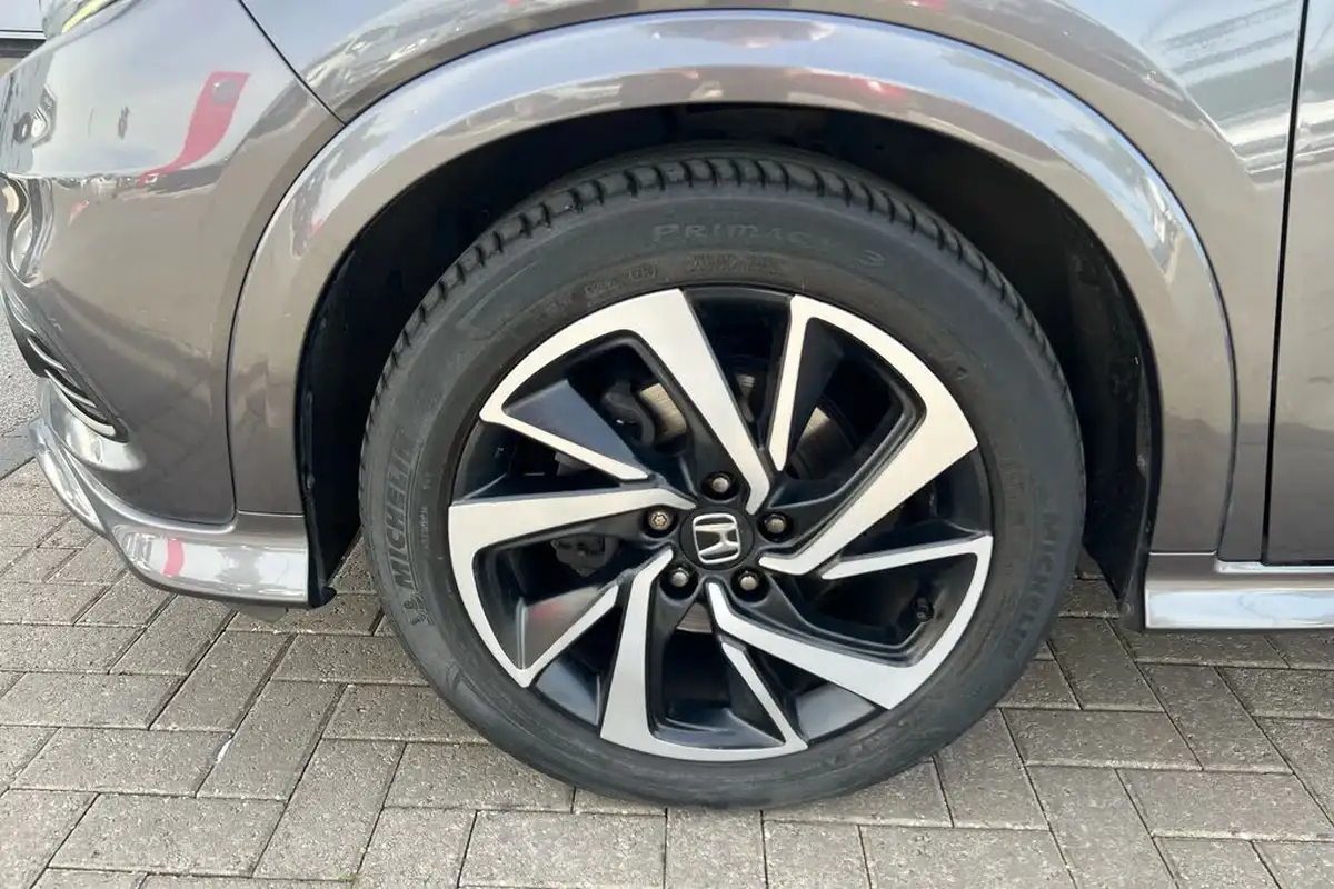2019-honda-hr-v-15-i-vtec-ex-big-8