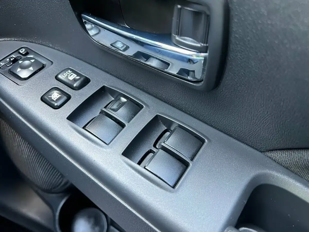 2018-mitsubishi-asx-16d-3-big-17